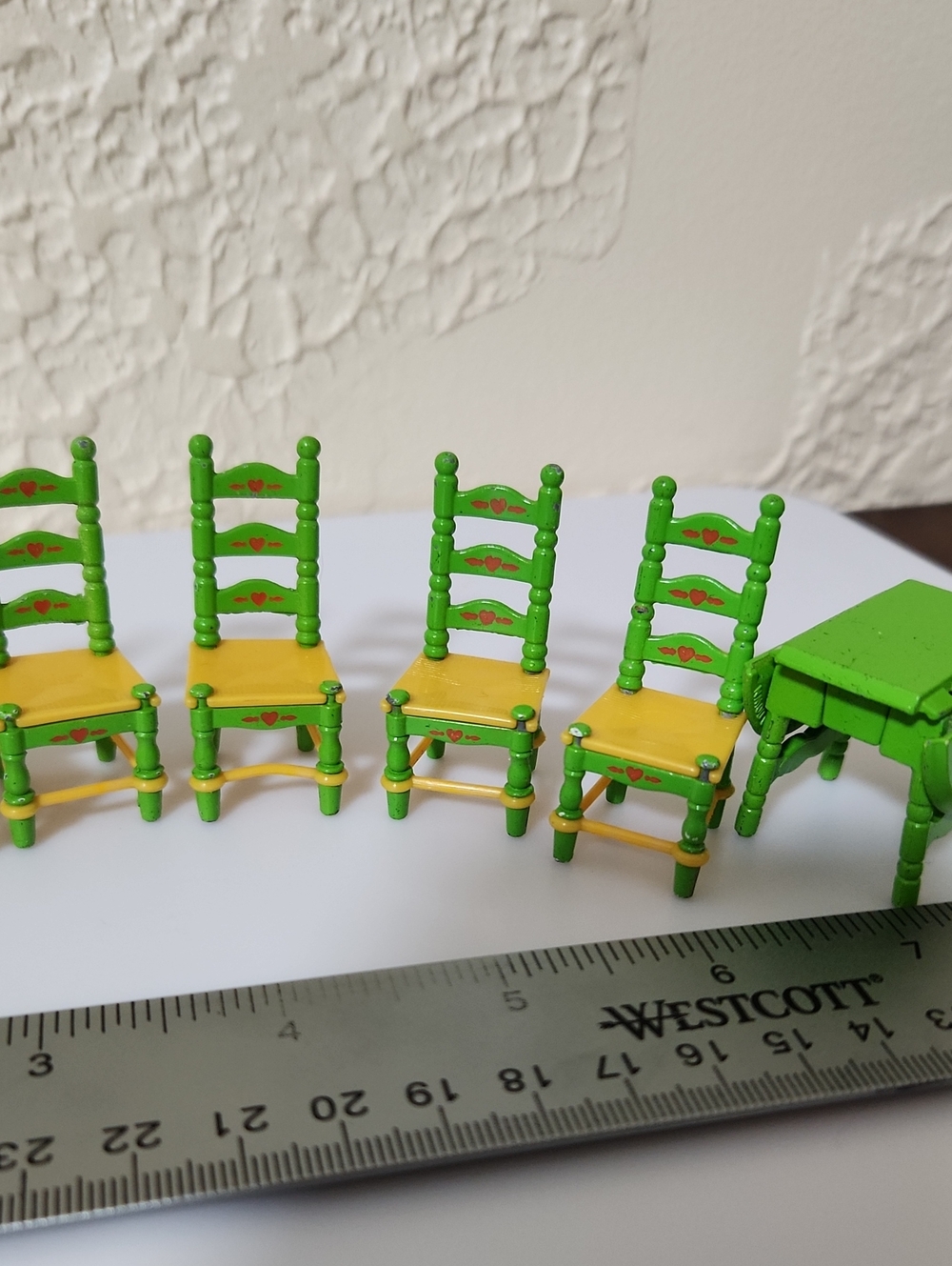 Vintage 1980s Mattel "The Littles" die-cast metal dollhouse furniture pieces - Picture 10 of 16